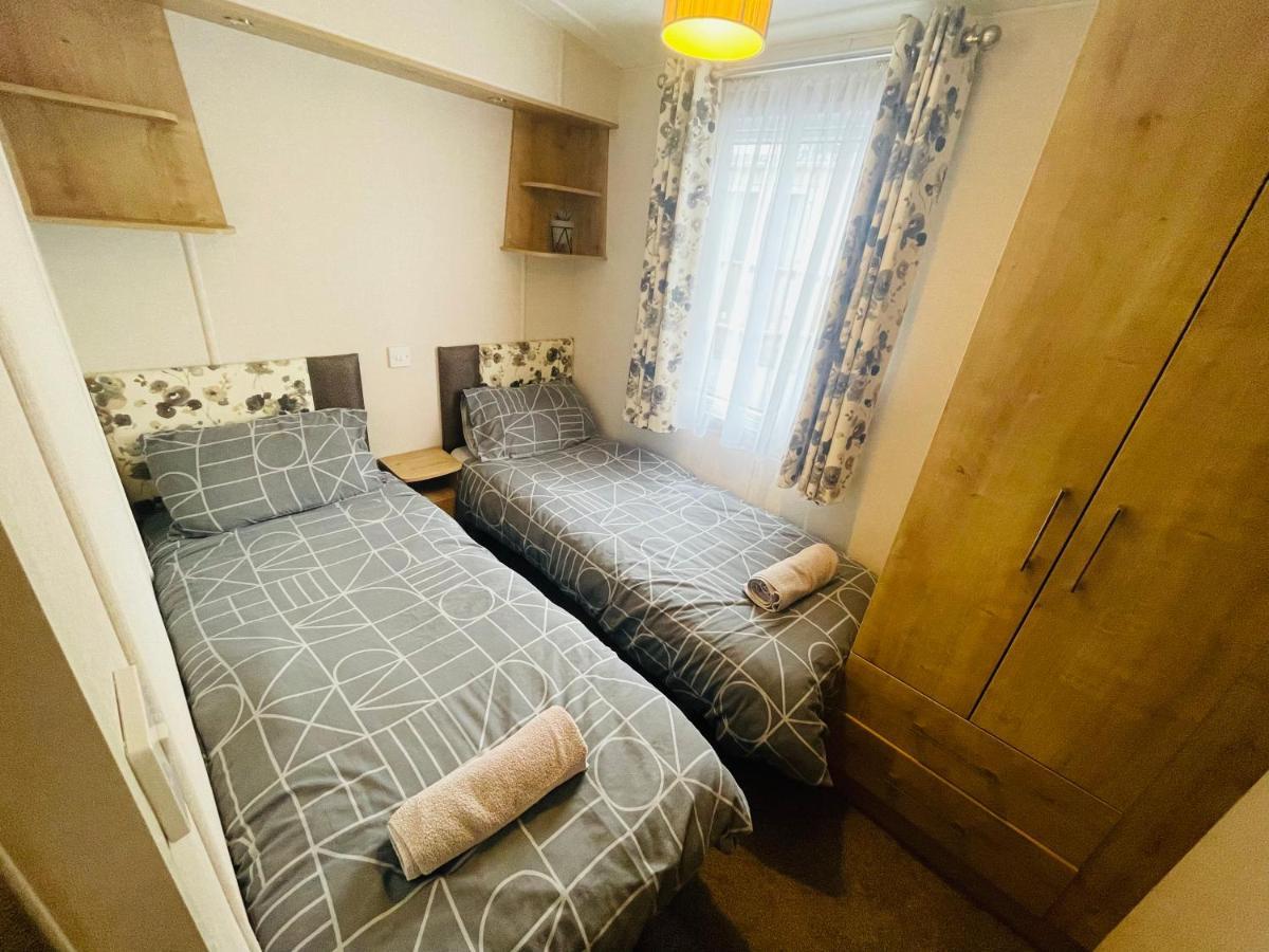 Two Bedroom Caravan At Lilliarsedge Jedburgh Extérieur photo